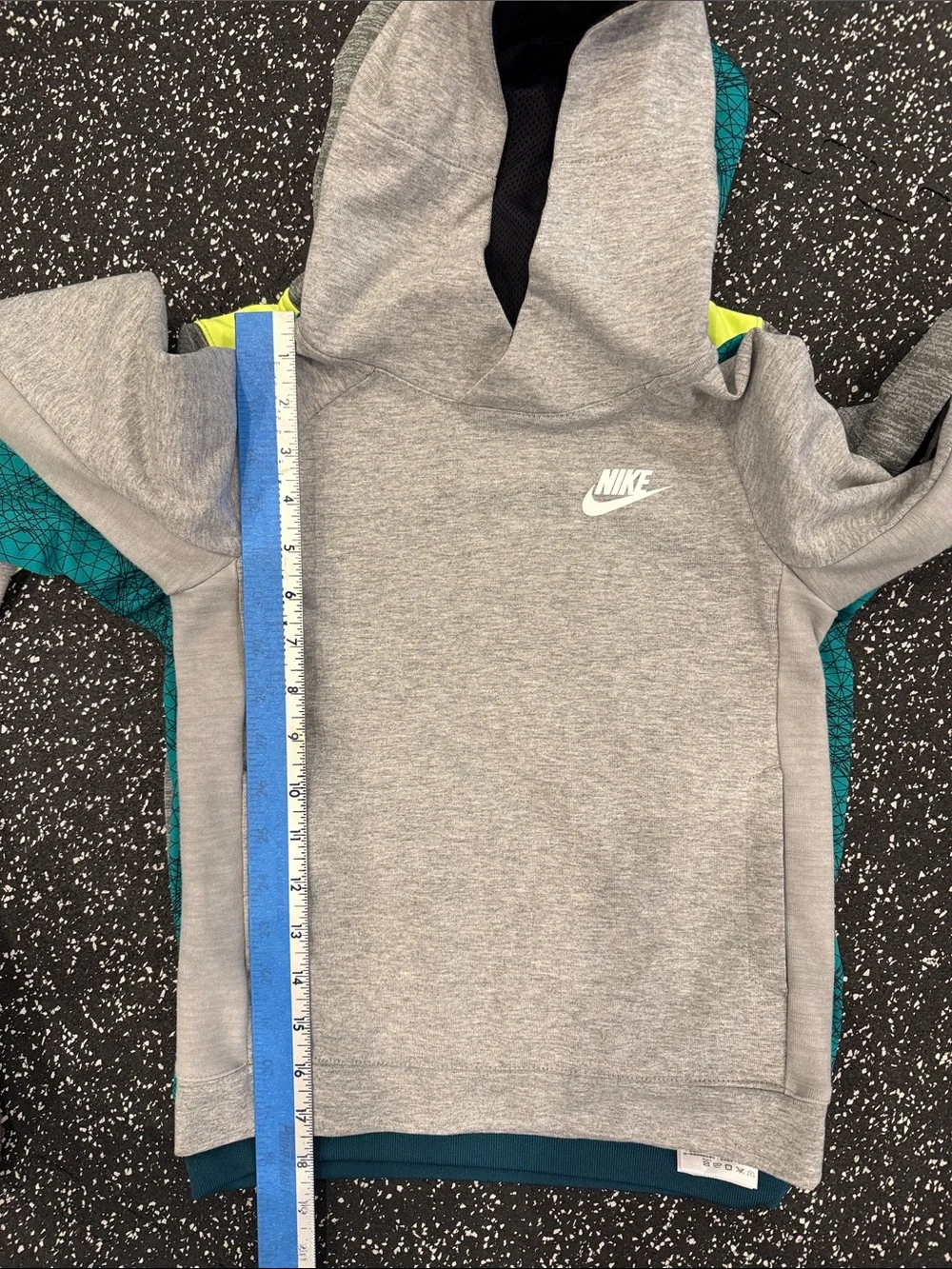 Lot Bundle Boys Nike Kids' Hoodies in Gray, Teal, and Neon Yellow Accents 6 & 7